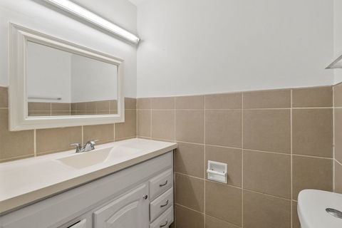 Tiny photo for 933 W North Avenue #A, Villa Park, IL 60181 (MLS # 12480972)