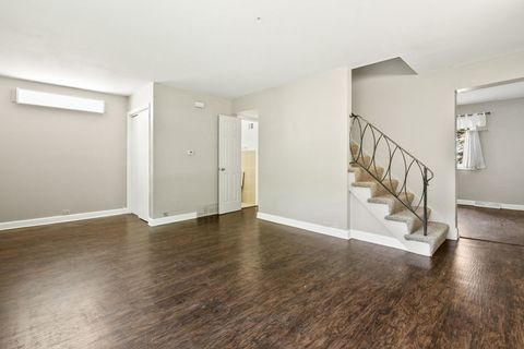 Tiny photo for 933 W North Avenue #A, Villa Park, IL 60181 (MLS # 12480972)