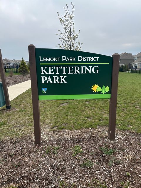 Tiny photo for 13340 Bond Circle, Lemont, IL 60439 (MLS # 12680777)