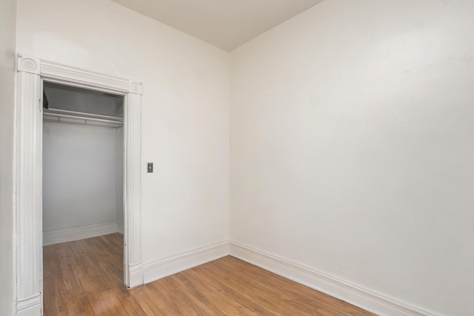 1136 N Milwaukee Avenue