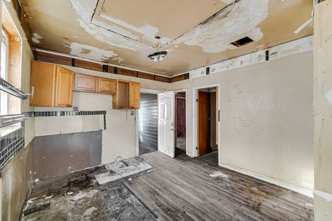 Tiny photo for 11560 S La Salle Street, Chicago, IL 60628 (MLS # 12573292)