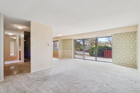 Tiny photo for 35 S Baybrook Drive #114, Palatine, IL 60074 (MLS # 12509844)