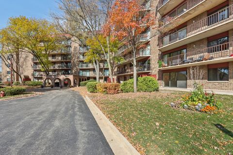 Tiny photo for 35 S Baybrook Drive #114, Palatine, IL 60074 (MLS # 12509844)