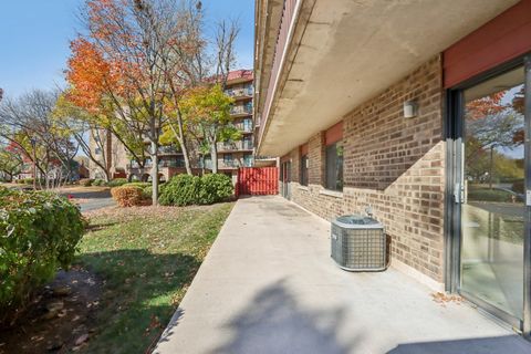 Tiny photo for 35 S Baybrook Drive #114, Palatine, IL 60074 (MLS # 12509844)