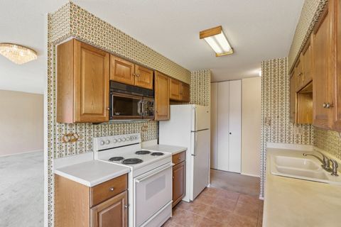 Tiny photo for 35 S Baybrook Drive #114, Palatine, IL 60074 (MLS # 12509844)