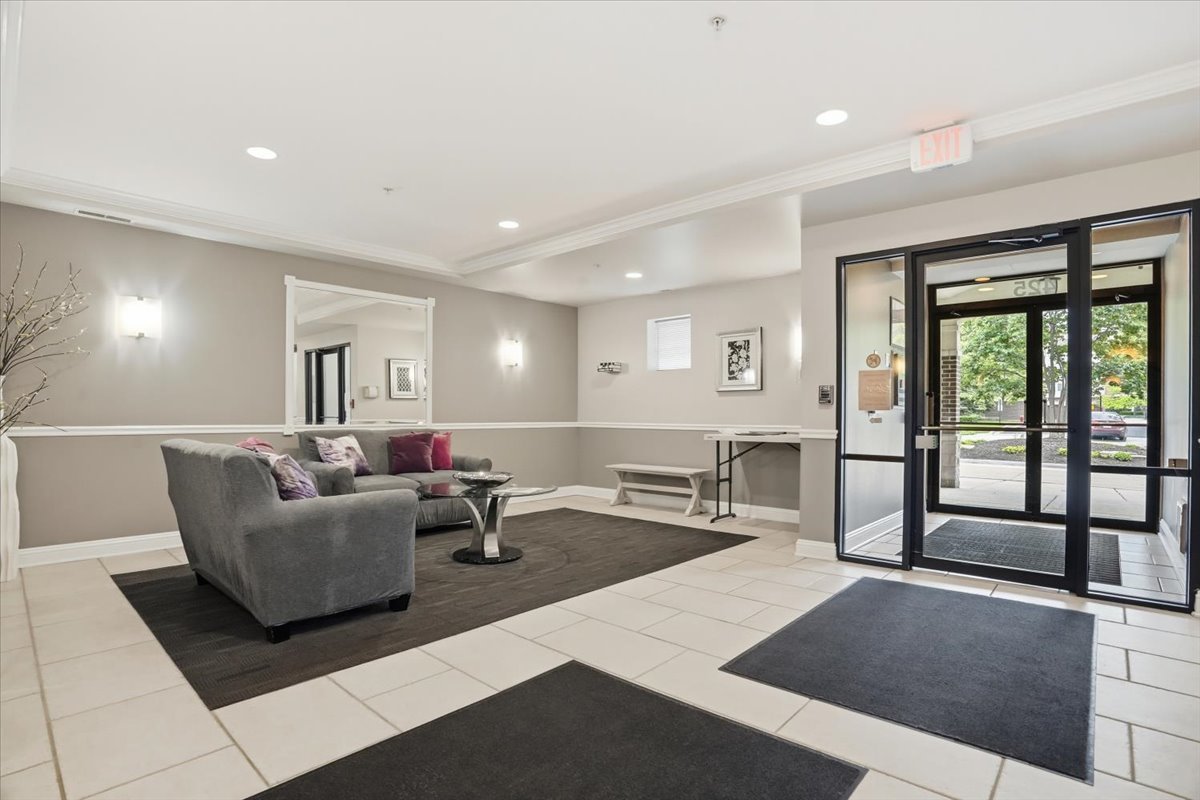 425 Village Green 510