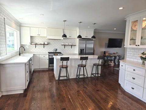 Tiny photo for 612 Glenn Court, Schaumburg, IL 60193 (MLS # 12619910)