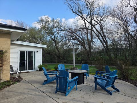 Tiny photo for 612 Glenn Court, Schaumburg, IL 60193 (MLS # 12619910)