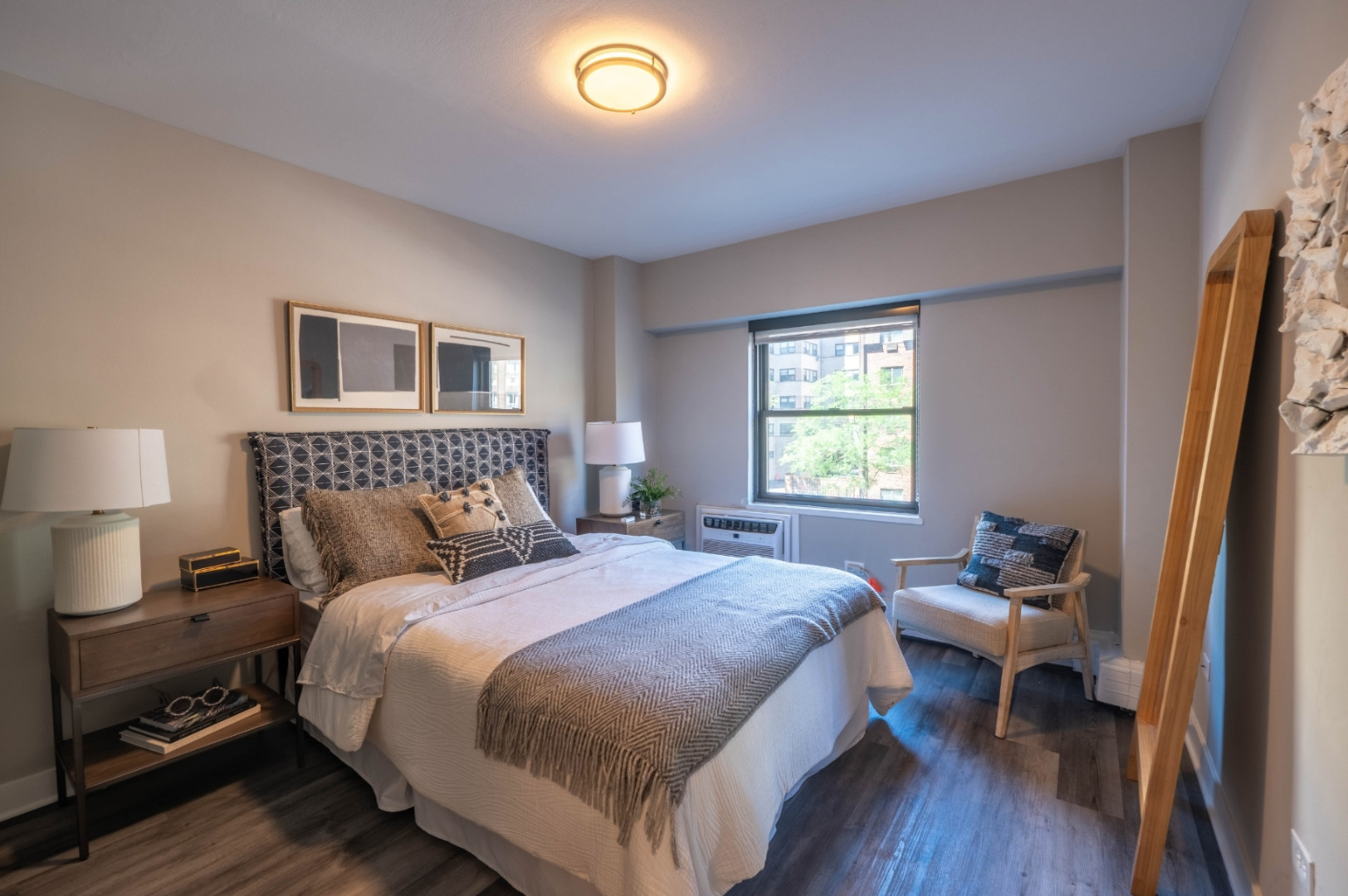 5815 N Sheridan Road 1103