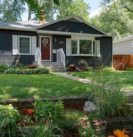 1309 Elmore Avenue Bettendorf IA 52722