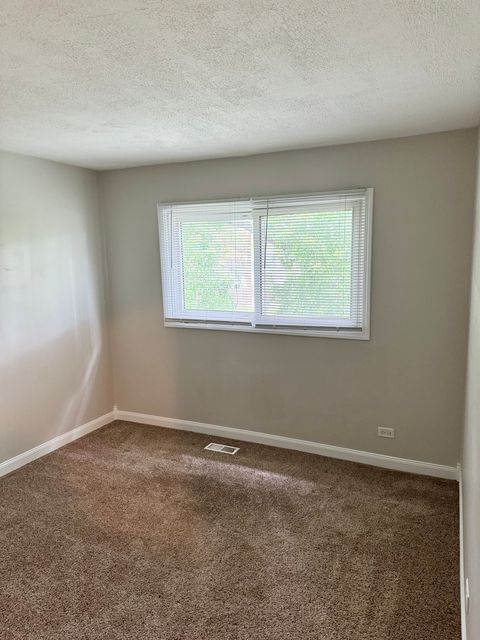 Tiny photo for 716 Shining Water Drive, Carol Stream, IL 60188 (MLS # 12492976)