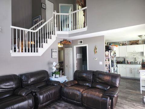 Tiny photo for 54 Sandhurst Road, Mundelein, IL 60060 (MLS # 12684138)