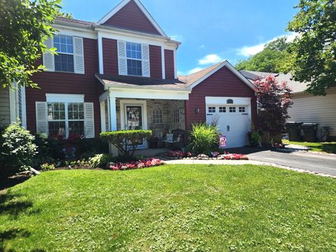 Tiny photo for 54 Sandhurst Road, Mundelein, IL 60060 (MLS # 12684138)