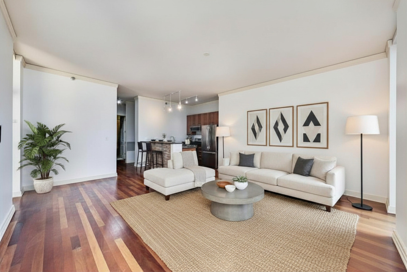 170 W Polk Street 901
