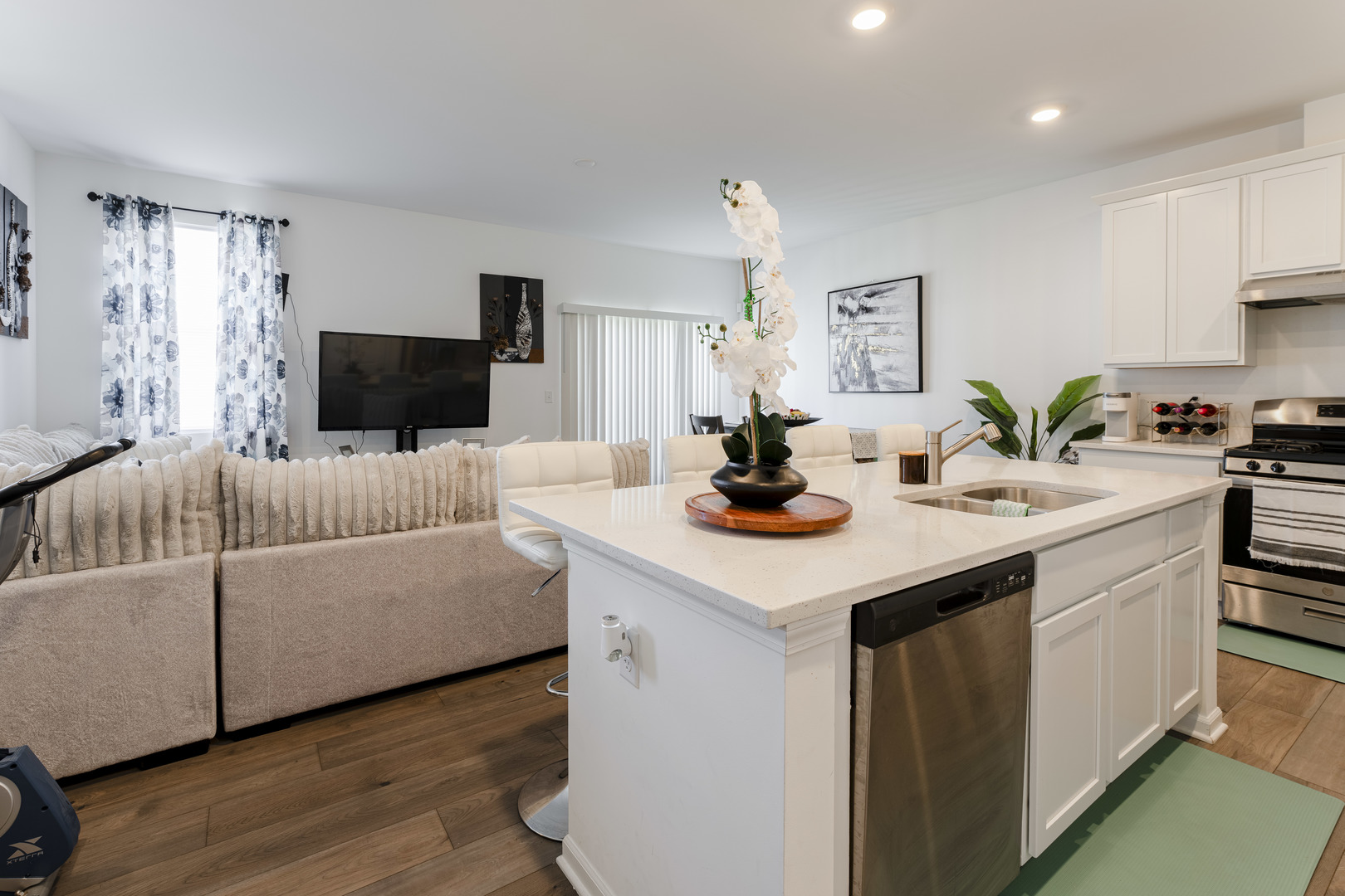 482 Comstock Rd Road