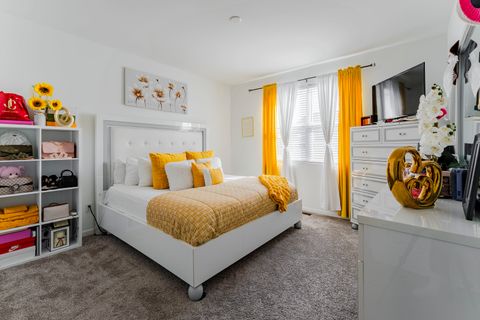 Tiny photo for 482 Comstock Rd Road, South Elgin, IL 60177 (MLS # 12621295)