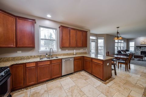 Tiny photo for 2921 McDuffee Circle, North Aurora, IL 60542 (MLS # 12588301)