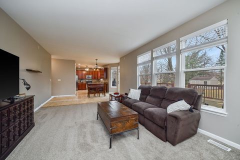 Tiny photo for 2921 McDuffee Circle, North Aurora, IL 60542 (MLS # 12588301)