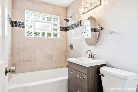 Tiny photo for Mundelein, IL 60060 (MLS # 12656390)