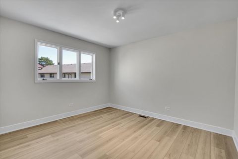 Tiny photo for 16110 Pine Drive, Tinley Park, IL 60477 (MLS # 12650223)