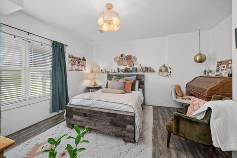 Tiny photo for 391 N 8th Street, LeClaire, IA 52753 (MLS # 12750674)