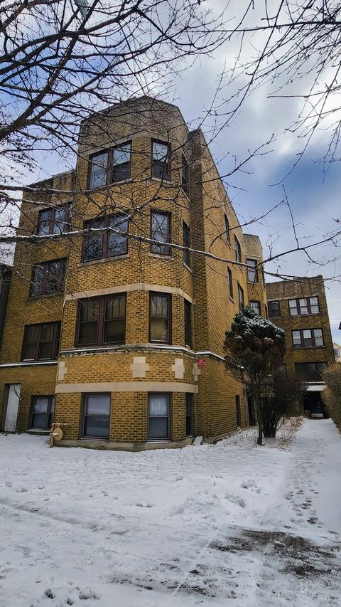 1921 W Berteau Avenue 1C Chicago IL 60613