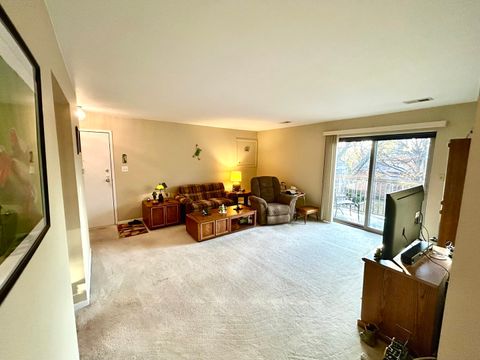 Tiny photo for 709 W Central Road #C5, Mount Prospect, IL 60056 (MLS # 12511941)