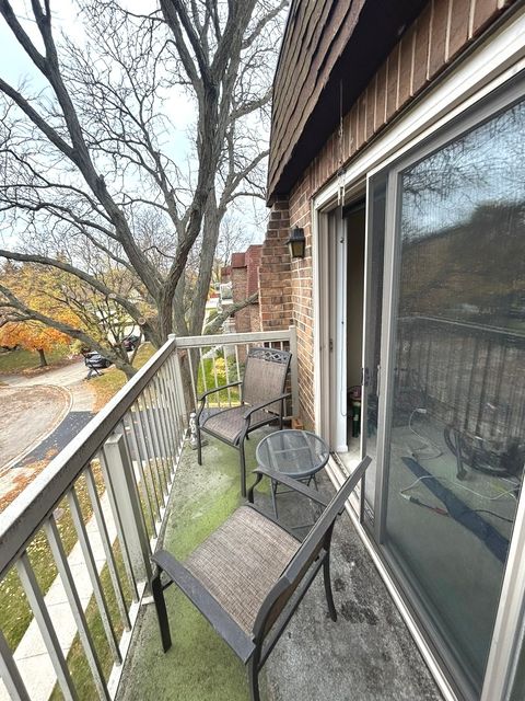 Tiny photo for 709 W Central Road #C5, Mount Prospect, IL 60056 (MLS # 12511941)