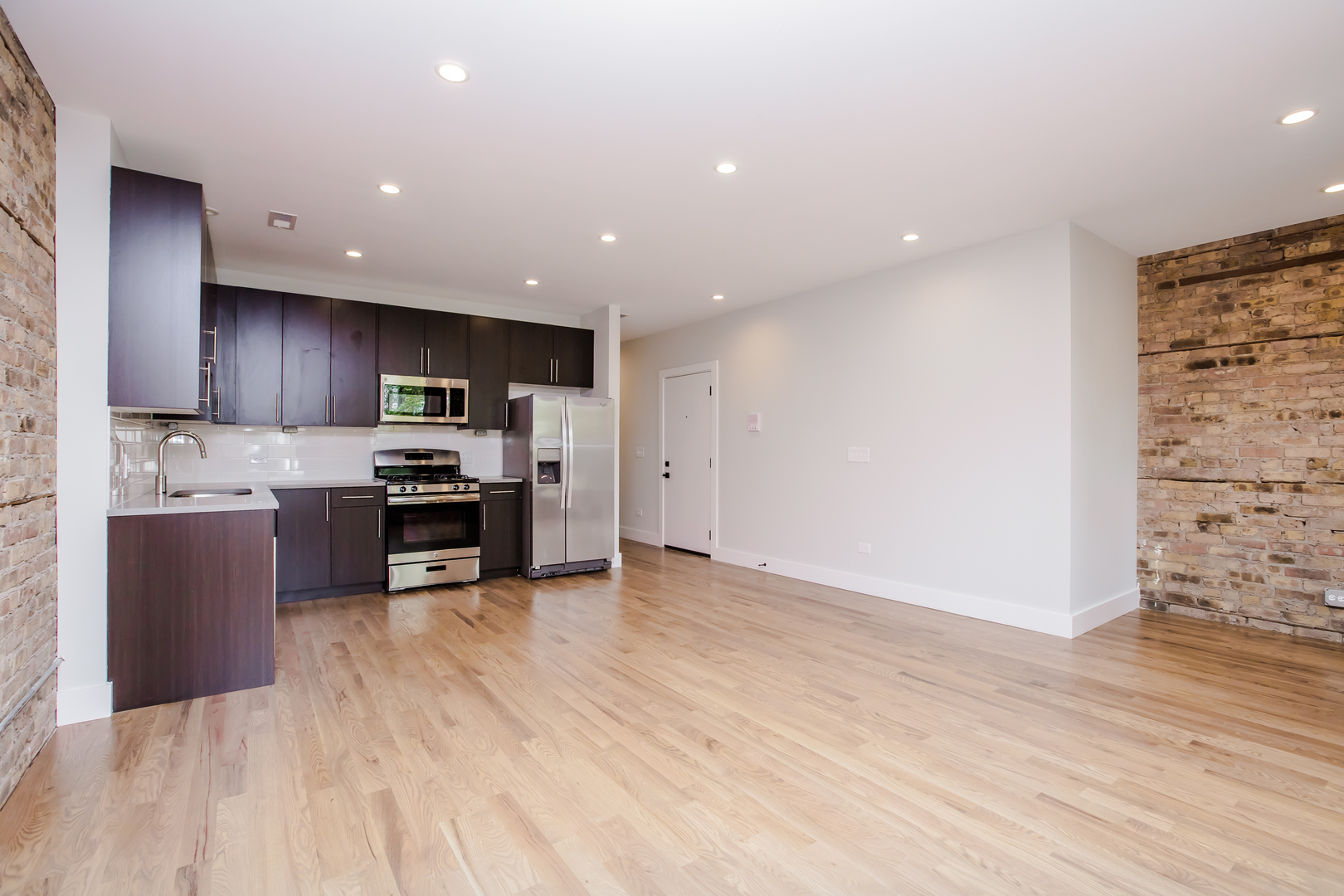 1809 W Division Street 2