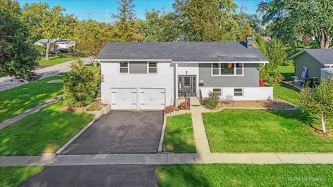 Photo of 6300 Winston Drive, Woodridge, IL 60517 (MLS # 12781954)