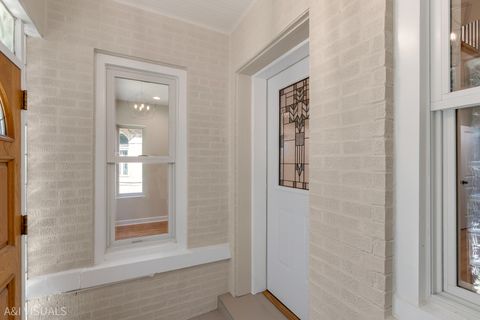 Tiny photo for 5841 N MEDINA Avenue, Chicago, IL 60646 (MLS # 12486599)