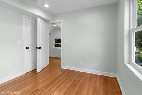 Tiny photo for 5841 N MEDINA Avenue, Chicago, IL 60646 (MLS # 12486599)