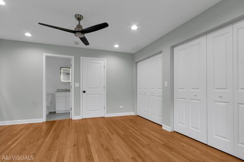 Tiny photo for 5841 N MEDINA Avenue, Chicago, IL 60646 (MLS # 12486599)