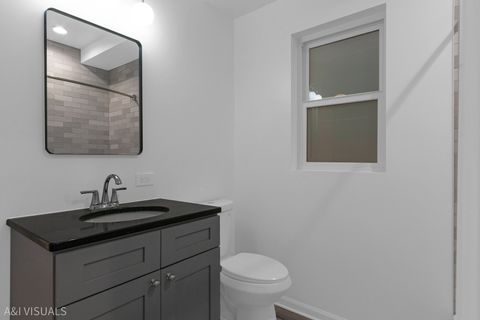 Tiny photo for 5841 N MEDINA Avenue, Chicago, IL 60646 (MLS # 12486599)