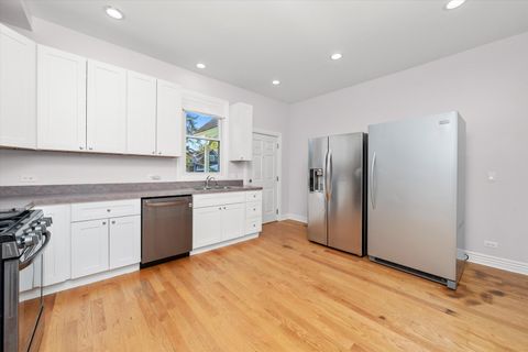 Tiny photo for 197 Herrick Road, Riverside, IL 60546 (MLS # 12505345)