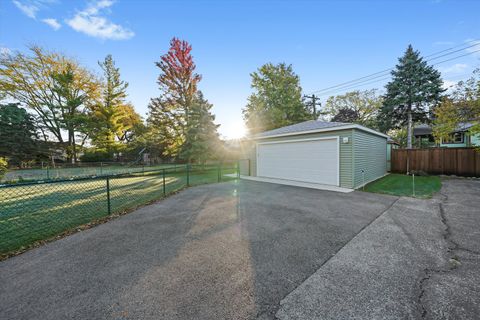 Tiny photo for 197 Herrick Road, Riverside, IL 60546 (MLS # 12505345)