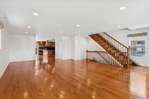 Tiny photo for 7725 W Myrtle Avenue, Chicago, IL 60631 (MLS # 12489860)