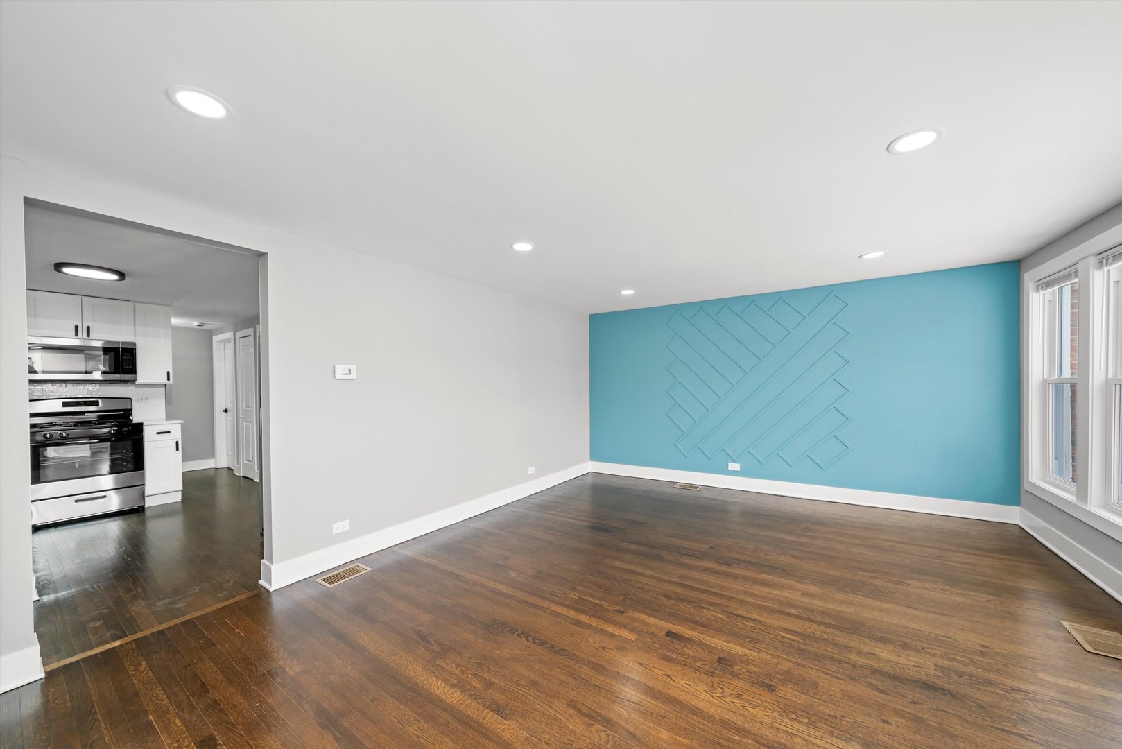 1467 W 73rd Street