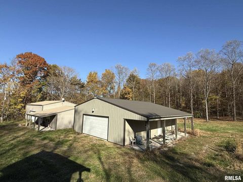 Photo of 880 S Rocky Comfort Road, Makanda, IL 62958 (MLS # QC4269208)