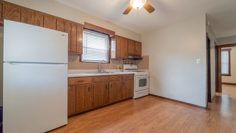 Tiny photo for 10439 S Avenue M, Chicago, IL 60617 (MLS # 12413427)