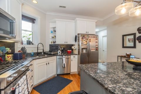 Tiny photo for 5206 N WINTHROP Avenue #1, Chicago, IL 60640 (MLS # 12615868)