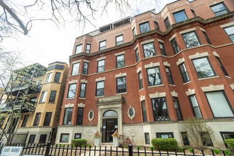 Photo of 5206 N WINTHROP Avenue #1, Chicago, IL 60640 (MLS # 12615868)