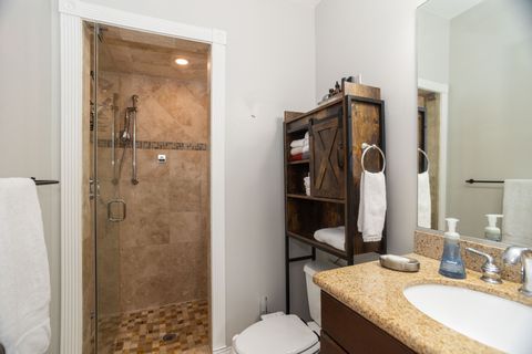 Tiny photo for 5206 N WINTHROP Avenue #1, Chicago, IL 60640 (MLS # 12615868)