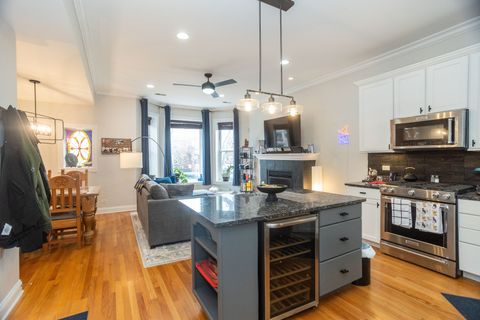 Tiny photo for 5206 N WINTHROP Avenue #1, Chicago, IL 60640 (MLS # 12615868)