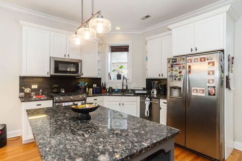 Tiny photo for 5206 N WINTHROP Avenue #1, Chicago, IL 60640 (MLS # 12615868)