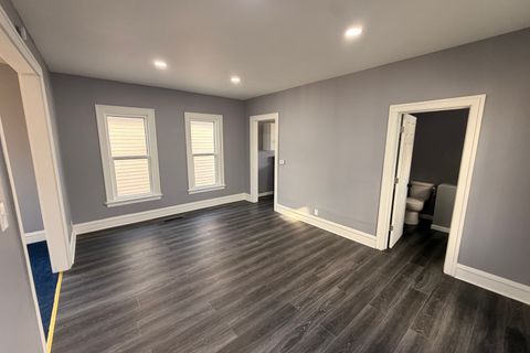 Tiny photo for 353 S 5th Avenue S, Kankakee, IL 60901 (MLS # 12522648)