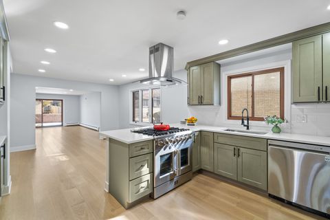 Tiny photo for 1141 N Delphia Avenue, Park Ridge, IL 60068 (MLS # 12568221)