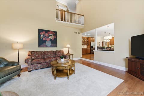 Tiny photo for 1005 Stonehedge Road, St. Charles, IL 60174 (MLS # 12612376)