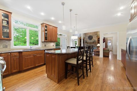 Tiny photo for 1005 Stonehedge Road, St. Charles, IL 60174 (MLS # 12612376)