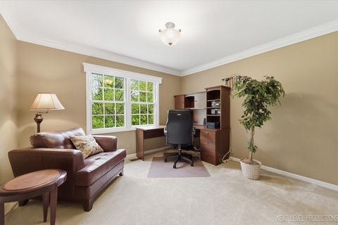 Tiny photo for 1005 Stonehedge Road, St. Charles, IL 60174 (MLS # 12612376)